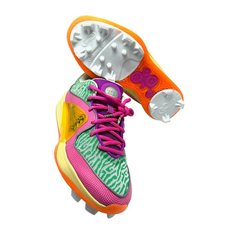 MCS (Molded Cleat System)